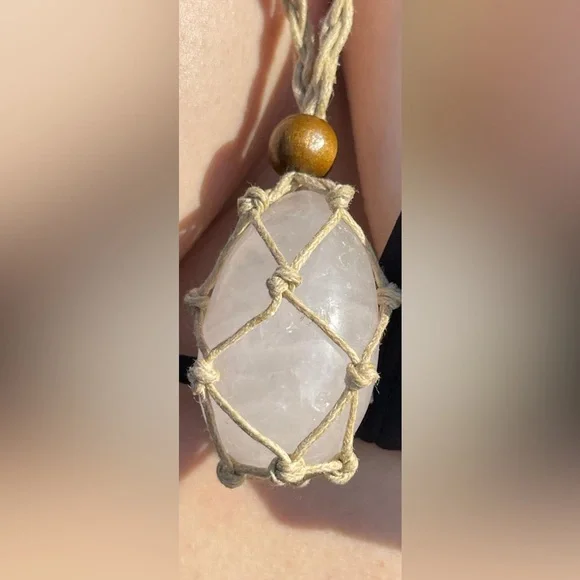 HANDMADE CRYSTAL QUARTZ JEWELRY NECKLACE - Picture 2 of 3